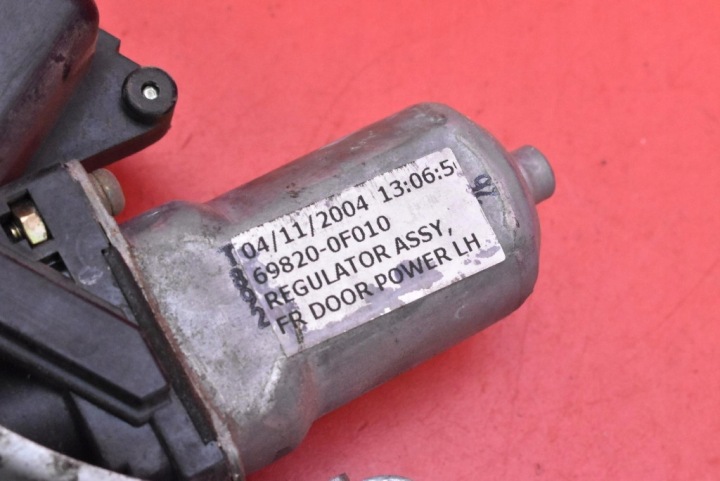 ÉLÉVATEUR VITRES GAUCHE AVANT EUROPE 69820-0F010 TOYOTA COROLLA VERSO 2 II 01-06