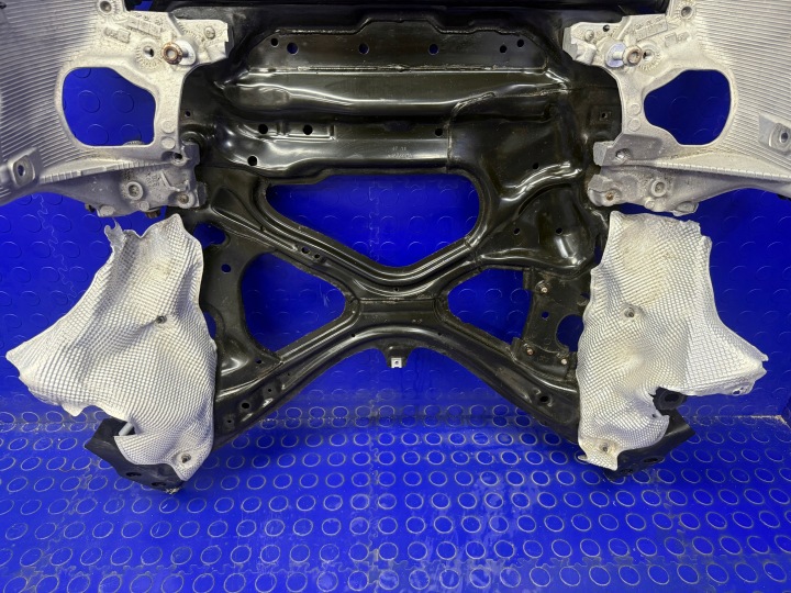 CHÂSSIS SUSPENSIONS AVANT TRAVERSE MOTEUR AUDI A5 F5 8W7 CABRIO 8W7399347G