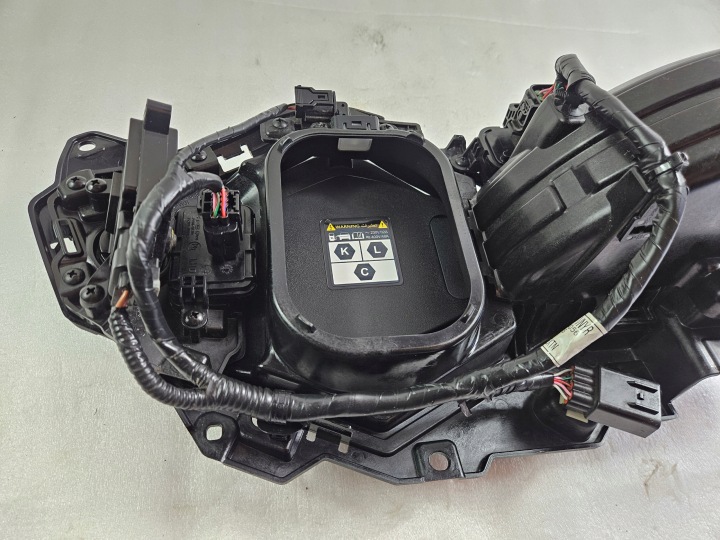 CLAPET DOUILLES LADOWANIA GENESIS G80 GV70 863C3JI000 863C3-JI000