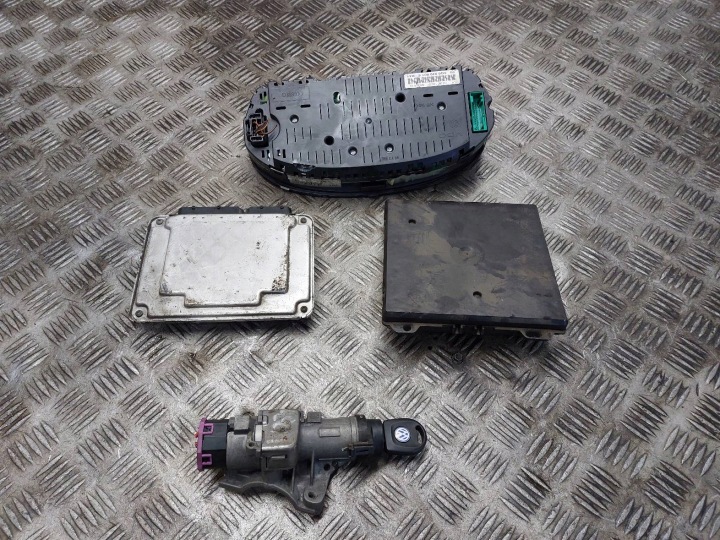 KIT DE DÉMARRAGE POLO IV 1.9 TDI 038906019HR 0281011076 6Q0920801E
