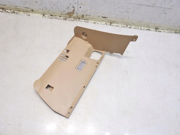 PROTECTION SOUS CONSOLE BOÎTE À GANTS DROITE BMW E61 7156230