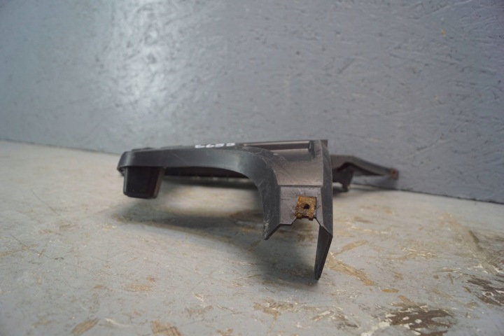 VOLVO V70 II GLISSIÈRE PARE-CHOCS DROIT ARRIÈRE 08693383 (S699)