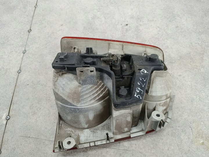 PHARE ARRIÈRE DROITE VW TOURAN I 1T0945096 1T0945112