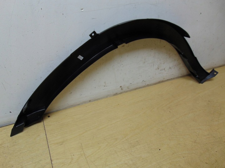REVÊTEMENT GARDE-BOUE DROITE AVANT IVECO DAILY 3802038