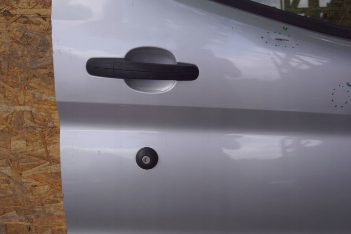 FORD TRANSIT MK8 PORTES DROIT AVANT (D1895)