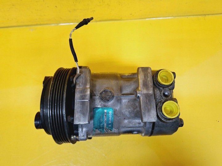 COMPRESSEUR COMPRESSEUR DE CLIMATISATION 7700860997 RENAULT TWINGO I NR131