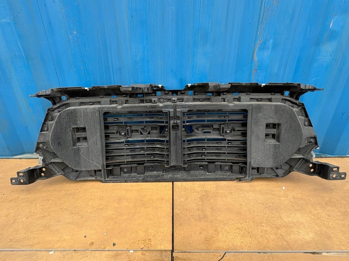 DODGE RAM 1500 V 2019- GRILLE CHROME COMPLET BIGHORN. 68366528AF