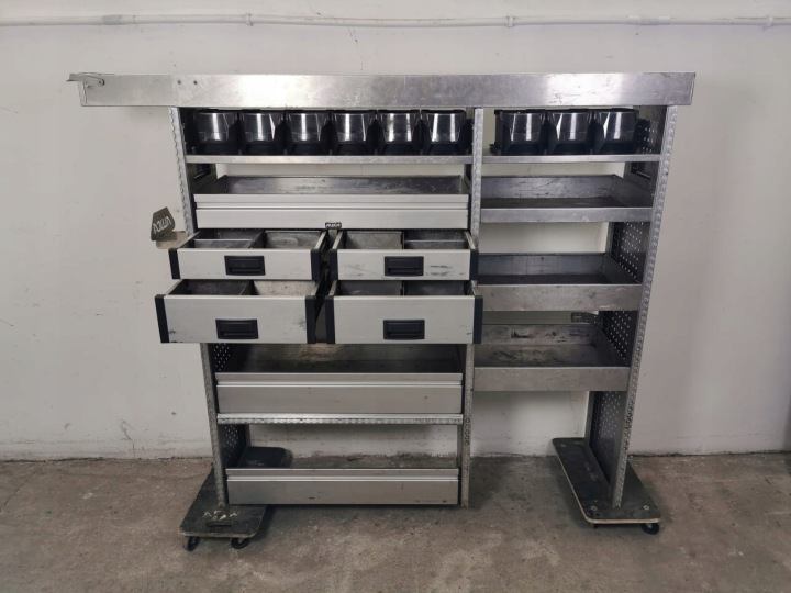CARROSSERIE DOUILLE DE SERVICE ATELIER CRAFTER SPRINTER TRANSIT MAN TGE IVECO