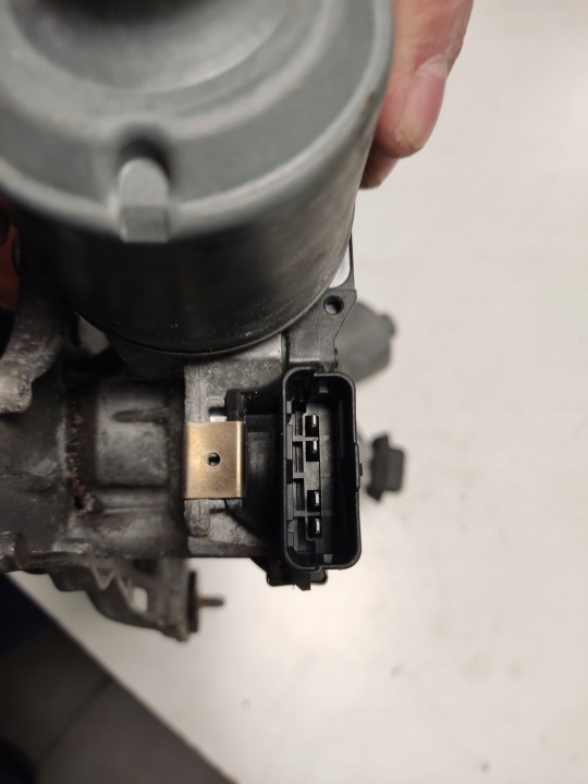 MOTEUR ESSUIE-GLACES GAUCHE 9811384680 DROIT 9811384780 CITROEN C4 PICASSO II