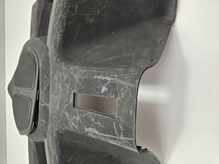 BENELLI ADIVA 125 150 REMPLISSAGE PROTECTION COCKPIT TUNNEL PLASTIQUE