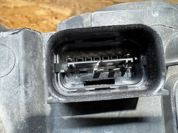 PHARE AVANT AVANT GAUCHE LH BMW X3 F25 10-14 ORDINAIRE USA H7 7222025