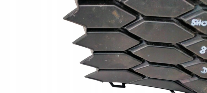 5H0853666L VW GOLF VIII 8 CALANDRE GRILLE PARE-CHOCS DROITE AVANT DROIT AVANT