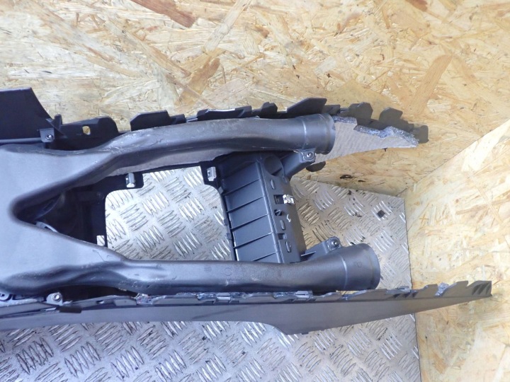 ACCOUDOIR CONSOLES TUNNEL CENTRAL VOLKSWAGEN PASSAT B6 3C0863319AG