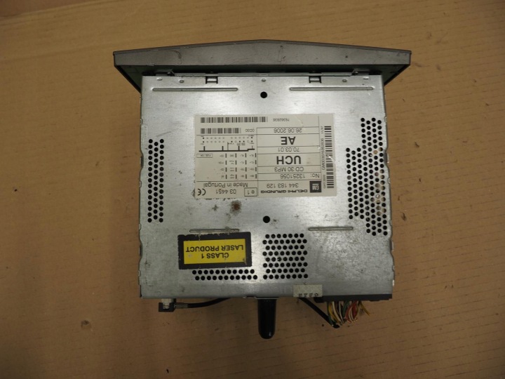 OPEL ZAFIRA B RADIO LECTEUR 13251056