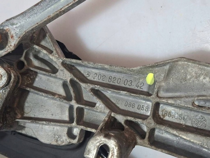 MERCEDES-BENZ C W202 1995 MÉCANISME ESSUIE-GLACES VITRES AVANT AVANT