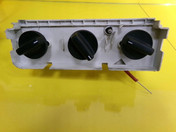 PANNEAU CONDUIT D'AIR BMW 3 E36 1998 61318360456 NR1407
