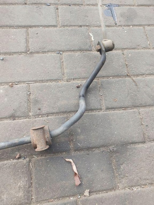 STABILISATEUR ARRIÈRE MERCEDES-BENZ C (W204) A2043260465 2.2L DIESEL 165KW