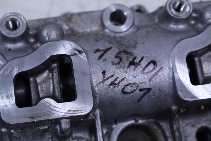 COUVERCLE CHÂSSIS DISTRIBUTION 1.5HDI YH01 8MM