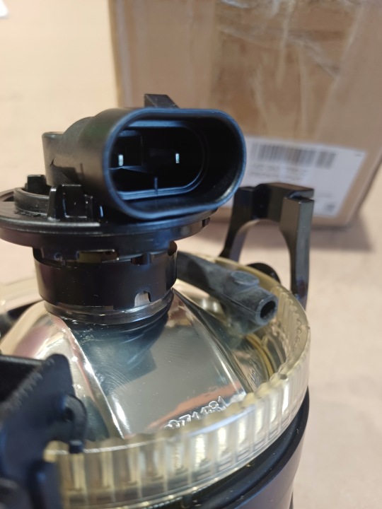 OE VOLKSWAGEN 1K0941700C GOLF MK5 PHARE ANTIBROUILLARD HALOGÈNE AVANT DROITE