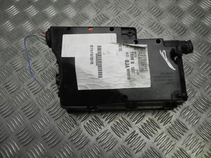 BOÎTE FUSIBLES FORD FOCUS III CARROSSERIE PLEIN LIFTBACK 2017 F1FT14