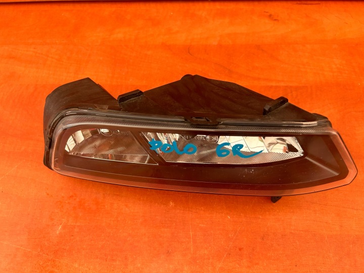 PHARES ANTIBROUILLARD PARE-CHOCS DROIT AVANT VW POLO V LIFT 6C 6R 6C0941662AB