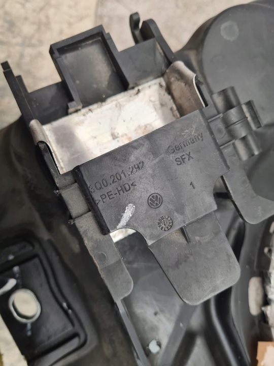 AUDI A3 8V 1.6 TDI RÉSERVOIR CARBURANTS RÉSERVOIR 5Q0201085