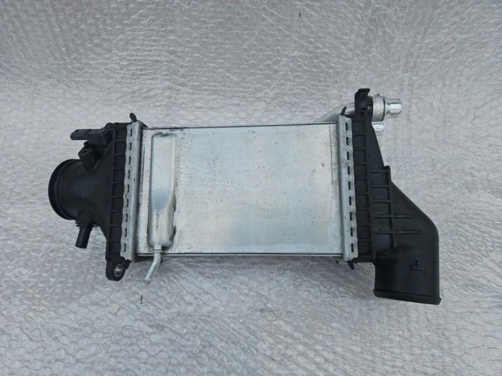 MERCEDES A205 RADIATEUR AIR ÉCHANGEUR AIR-AIR A2740900414
