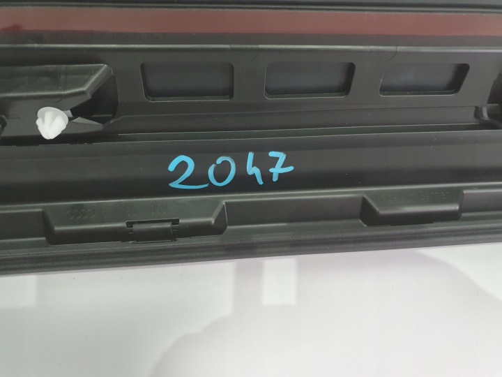 MOULURE PORTES GAUCHE AUDI Q2 NEUF ORIGINAL