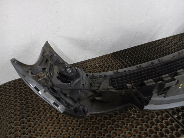 RENAULT GRAND SCENIC III PARE-CHOCS AVANT TEB66 HALOGÈNES