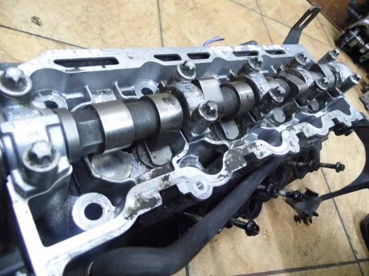 VECTRA B 2.0DTL 98' CULASSE 90573940