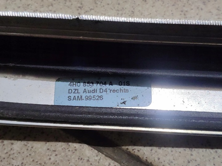BAGUETTES TOITS CHROME AUDI A8 D4 4H0853704A 4H0853704A DROITE GAUCHE MOULURE