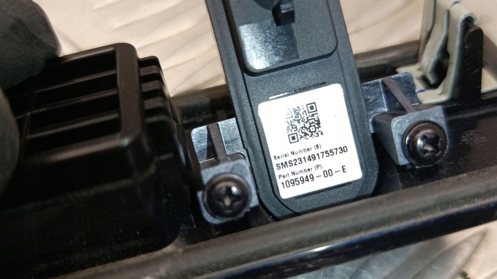 CAMÉRA COUVERCLES DE COFFRE COUVERCLES DE COFFRE TESLA MODÈLE 3 109594900E ÉLECTRIQUE 208KW 2019