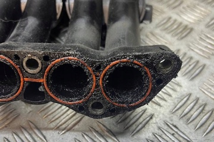 COLLECTEUR ADMISSION MERCEDES-BENZ A (W168) 6680900301 1.7L DIESEL 70KW 2001
