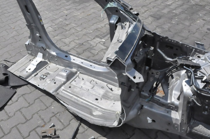 JAGUAR XF II UNIVERSEL QUART LONGERON GAUCHE AVANT SEUIL POTEAU