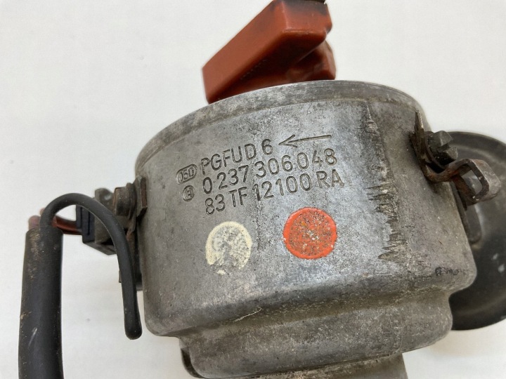 DISTRIBUTEUR ALLUMAGE FORD GRANADA 0237306048