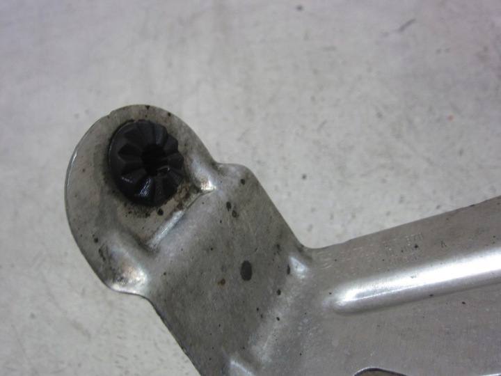 BMW X3 F25 X4 F26 FIXATION CARTERS MOTEUR DROIT GAUCHE 7213678 51757213677