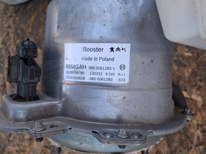 SERVO POMPE DE FREIN CITROEN PEUGEOT 9838785480