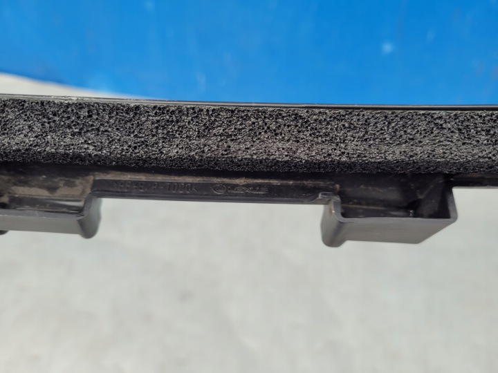 LEXUS NX300H NX200T LIFT F-SPORT 17- 2017- FIXATION CALANDRE INFÉRIEUR