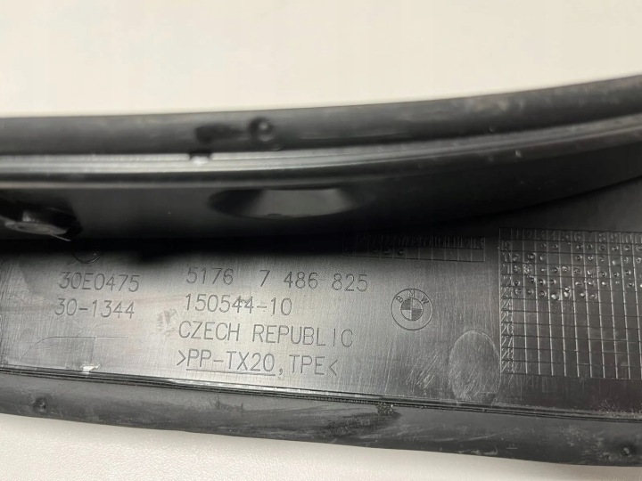 GLISSIÈRE AVANT GAUCHE GARDE-BOUE BMW I4 (G26) 7486825 2022