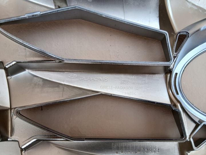 HYUNDAI TUCSON IV 4 2020- GRILLE CALANDRE RADIATEUR AVANT 86351-N7100