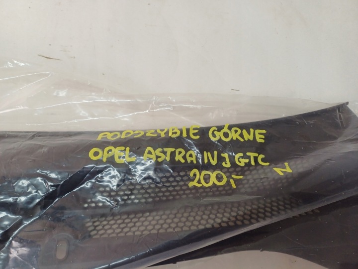 DOUBLURE DE PASSAGE DE ROUE SUPÉRIEUR AVANT OPEL ASTRA J IV 4 GTC 11-