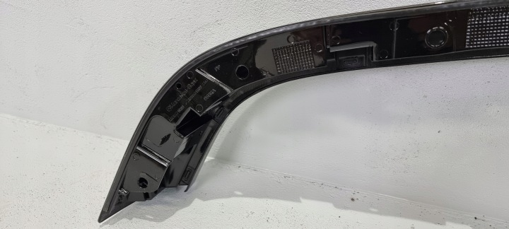 MOULURE GARDE-BOUE DROIT AVANT MERCEDES G AMG W463 LIFT 18-24 9197