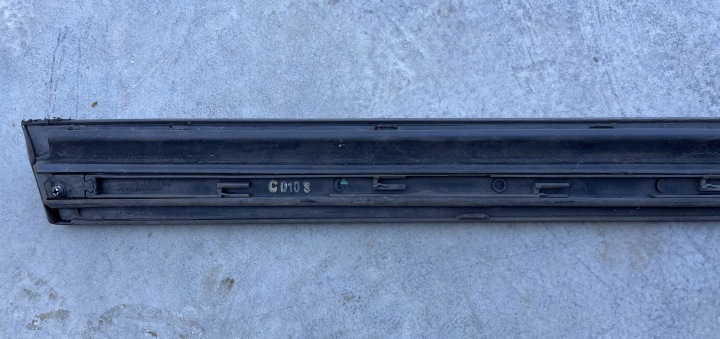 MOULURE PORTES INFÉRIEURE DROIT AVANT AUDI A4 B7 SLINE 8E0853960C LX7Z S-LINE