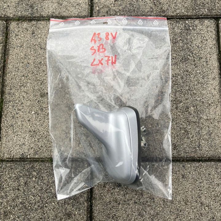 AUDI A3 8V 2012- REQUIN ANTENNE TOITS GOUPILLE LX7W 8V0035503N