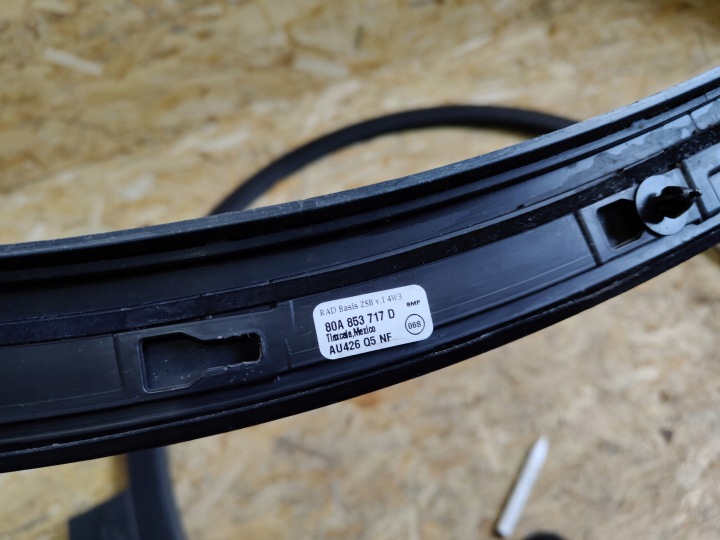 MOULURE REVÊTEMENT GARDE-BOUE AVANT 80A853717 80A853718 AUDI Q5 II FY 80A