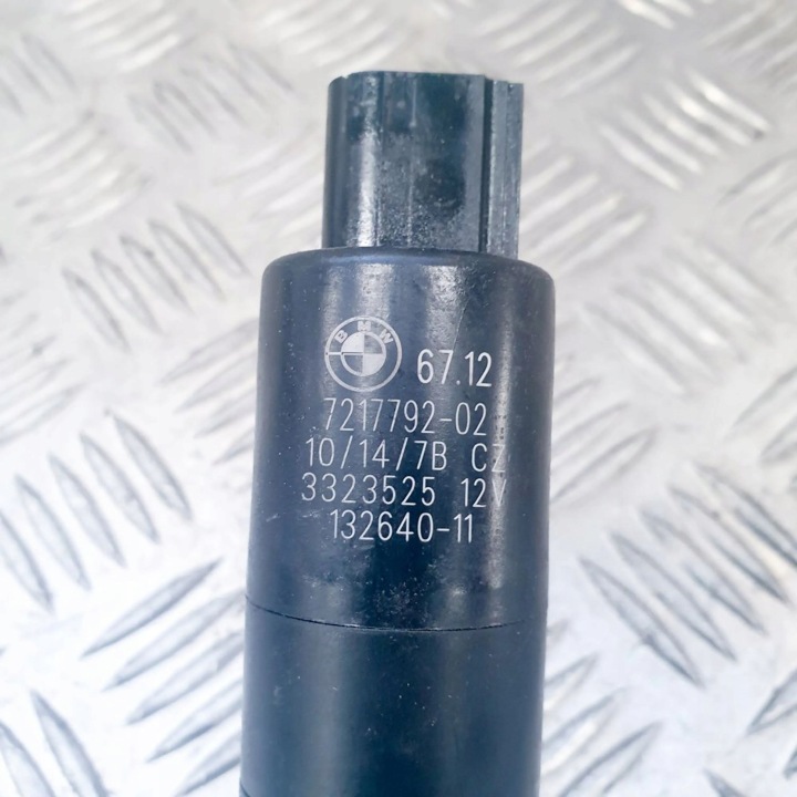 BMW 1 F20 F21 2014 POMPE LAVE-GLACE VITRES AVANT AVANT