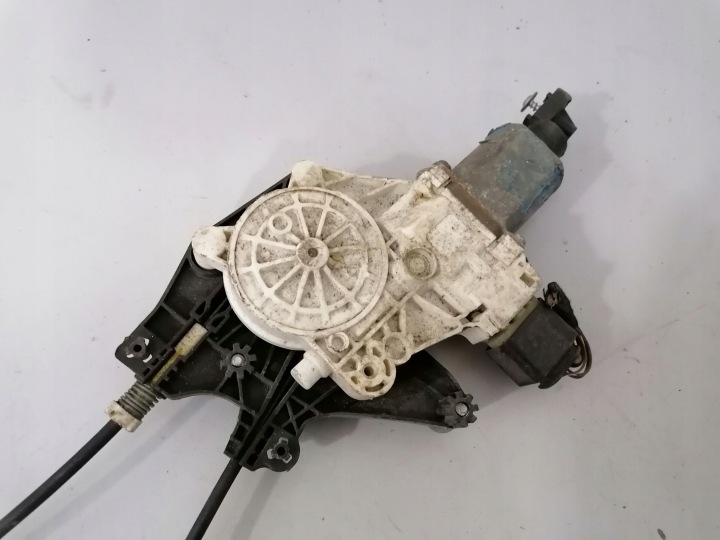 BMW 2 F22 F23 2012 AVANT CÔTÉ DROITE PODNOSNIKI VITRE