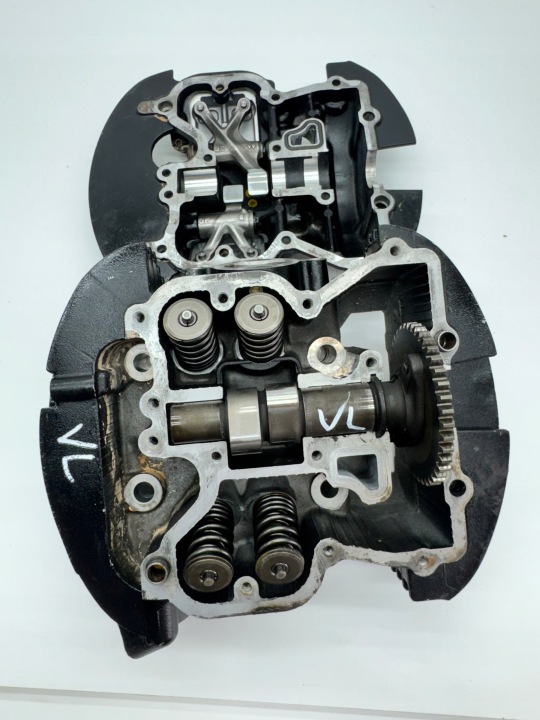 SUZUKI VL 800 VOLUSIA CULASSE COMPLÈTE ARBRE À CAMES