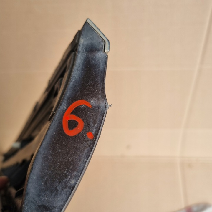 HYUNDAI SANTA FE III DM 2012-2018 MOULURE PORTES AVANT DROITE 877222W000