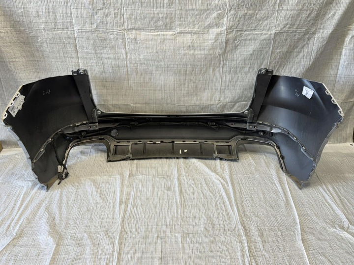 PARE-CHOCS ARRIÈRE ARRIÈRE MASERATI GRECALE GT MODENA 7400675